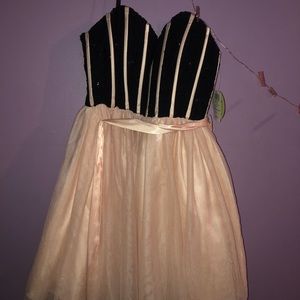 Windsor formal dress